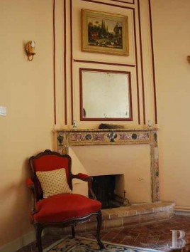 les ch�teaux  &agrave; vendre - languedoc-roussillon - Entre Provence et Languedoc,-ch&acirc;teau des 17&egrave;me et 18&egrave;me S. sur 3ha