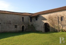 Character houses for sale - pays-de-loire - Two farm buildings to be transformed- in South Vendee