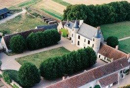 Castles / chateaux for sale - center-val-de-loire - In the Touraine region 
amidst- the Loire valley chateaux