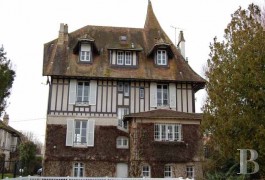 Residences for sale - ile-de-france - Maison 19&egrave;me S. de style "folies" -en r&eacute;gion bellifontaine