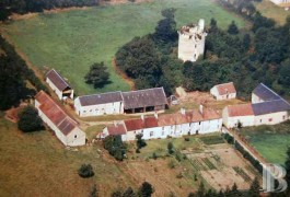 Historic buildings for sale - lower-normandy - 13th century, listed keep and its 18th century farm in Lower Normandy