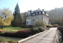 les demeures &agrave; vendre - haute-normandie - Dans l'Eure,-maison de ma&icirc;tre en bordure de rivi&egrave;re