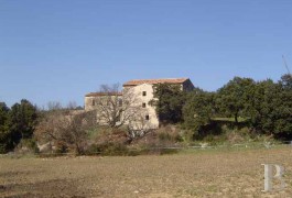 Religious edifices for sale - provence-cote-dazur - In Provence,12th century, listed Knights Templar Commandery in a 33 ha (81.5 acre) estate 