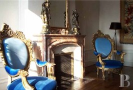 les châteaux à vendre - bourgogne - Entre Morvan et Grands Crus, -château du 17ème S.