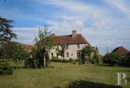 Manors for sale - burgundy - Au Pays des Eduens,-un manoir du 17&egrave;me S. 