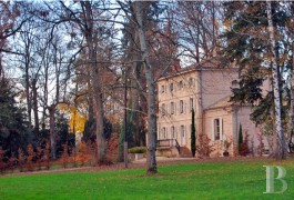 les demeures &agrave; vendre - rhone-alpes - Bourgogne, propri&eacute;t&eacute; restaur&eacute;e -au c�ur d�une petite ville