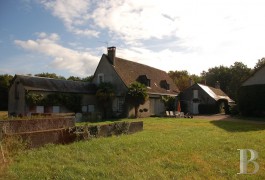 les maisons de caract�re &agrave; vendre - centre-val-de-loire - &Agrave; moins de 20 km de Tours, domaine de -83 ha et ses deux long&egrave;res