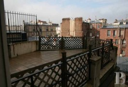 ile-de-france - 1930�s flat with a 30 m&sup2; (323 sq ft) terrace -on Avenue Junot