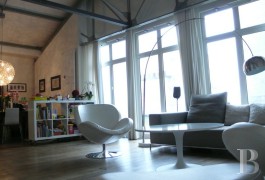 ile-de-france - Montmartre, au c�ur des Abbesses,- 
espace am&eacute;nag&eacute; de 104m2
