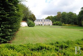 les demeures &agrave; vendre - centre-val-de-loire - Entre Rambouillet et Chartres, &agrave; 60 km de Paris, orangerie du 17&egrave;me S.
