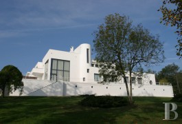 les monuments historiques &agrave; vendre - ile-de-france - Aux confins du Vexin,-La villa Poiret, ISMH, dans un parc de 3,5 ha.

