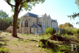 Religious edifices for sale - poitou-charentes - In the Poitou region,-19th century, listed Basilica 