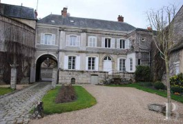 les demeures &agrave; vendre - ile-de-france - En grande couronne parisienne Sud,- demeure du 18&egrave;me S. en centre ville sur 2,2 ha

