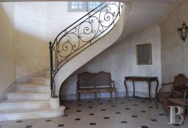 Manors for sale - ile-de-france - Cluny, propri&eacute;t&eacute; du 18&egrave;me S. -sur 29 hectares