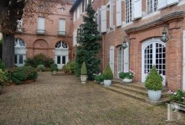 Mansion houses for sale - midi-pyrenees - 18th century mansion house-in the heart of Albi