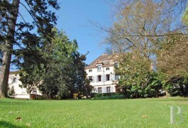 Residences for sale - burgundy - 19th century property -in south Burgundy