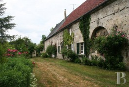 Character houses for sale - picardy - Proche Compi&egrave;gne, orangerie du 17&egrave;me S., d&eacute;pendances et jardins 