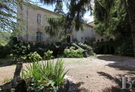 les demeures &agrave; vendre - languedoc-roussillon - Sur les premiers contreforts c&eacute;venols,-demeure du 18&egrave;me S.  
                   
