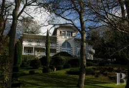 les demeures &agrave; vendre - bretagne - En Finist&egrave;re Nord,-villa d'esprit Art Nouveau


