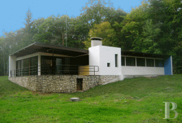 les maisons de caract�re &agrave; vendre - centre-val-de-loire - Au c�ur de G&acirc;tinais orl&eacute;anais, maison d'architecte, inspir&eacute;e des normes Le Corbusier


