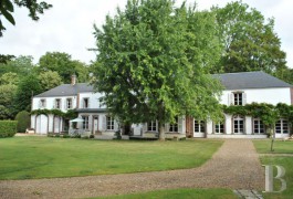 Residences for sale - center-val-de-loire - Between the Beauce and Perche, 18th century residence and its regions outbuildings in 8 ha (20 acres) of parklands 