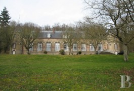 Residences for sale - center-val-de-loire - 19th century property-in the G&acirc;tinais region
