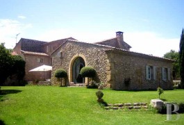 Village houses for sale - provence-cote-dazur - 19th century house in village -between Avignon & Aix