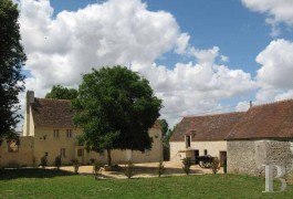 Character houses for sale - lower-normandy - A character-filled farm- in the land of William the Conqueror
