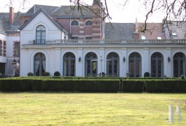 Residences for sale - north - Belgique, province du Hainault, maison de ma&icirc;tre en centre ville, 530m2 sur 2,25ha
