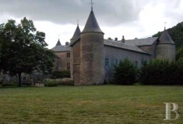 les ch�teaux &agrave; vendre - midi-pyrenees - Sud Ouest,-ch&acirc;teau de plaisance de la Renaissance