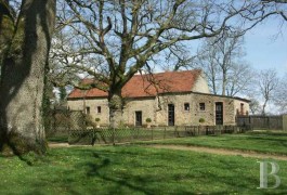 Character houses for sale - brittany - 16th century orangery in 1 ha (2.47 acres) -in the south of Morbihan
