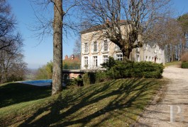Residences for sale - rhones-alps - 18th century property in the Bresse area -75 minutes from Geneva and Lyon