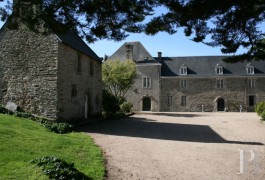 Castles / chateaux for sale - brittany - 15th century castle -in north Finist&egrave;re