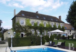 les ch�teaux &agrave; vendre - ile-de-france - A 1h30 au sud de Paris, -gentilhommi&egrave;re du 18&egrave;me S.