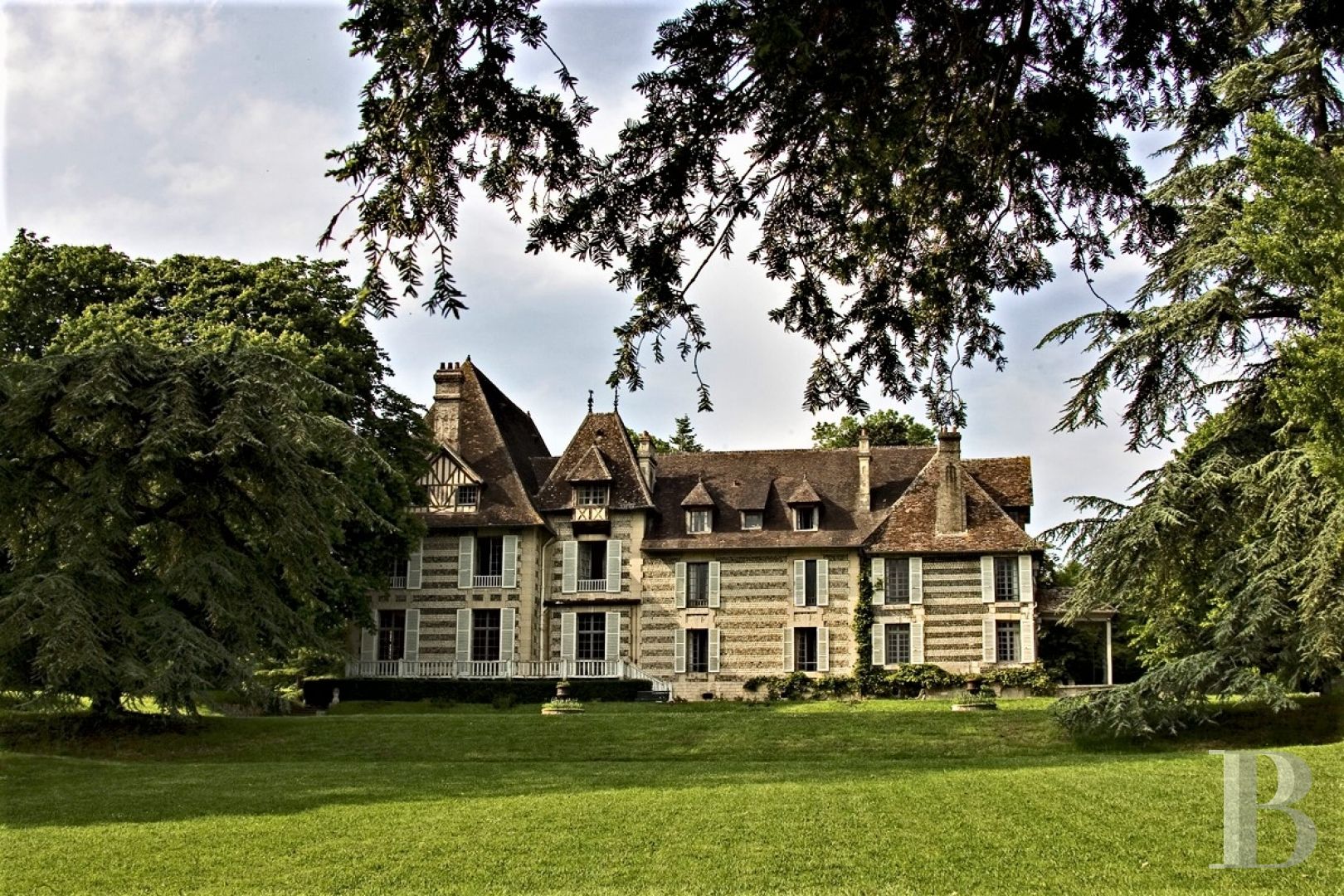 Castles / chateaux for sale in France near deauville