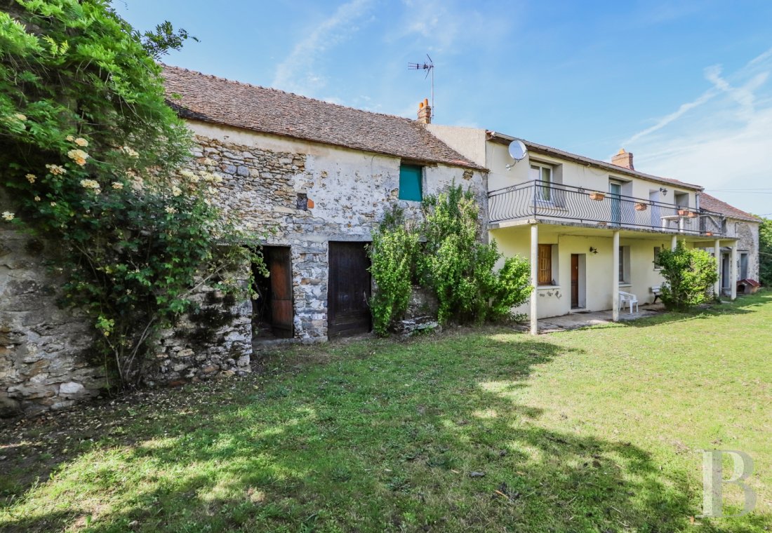 Farms for sale seineetmarne department Melun in France