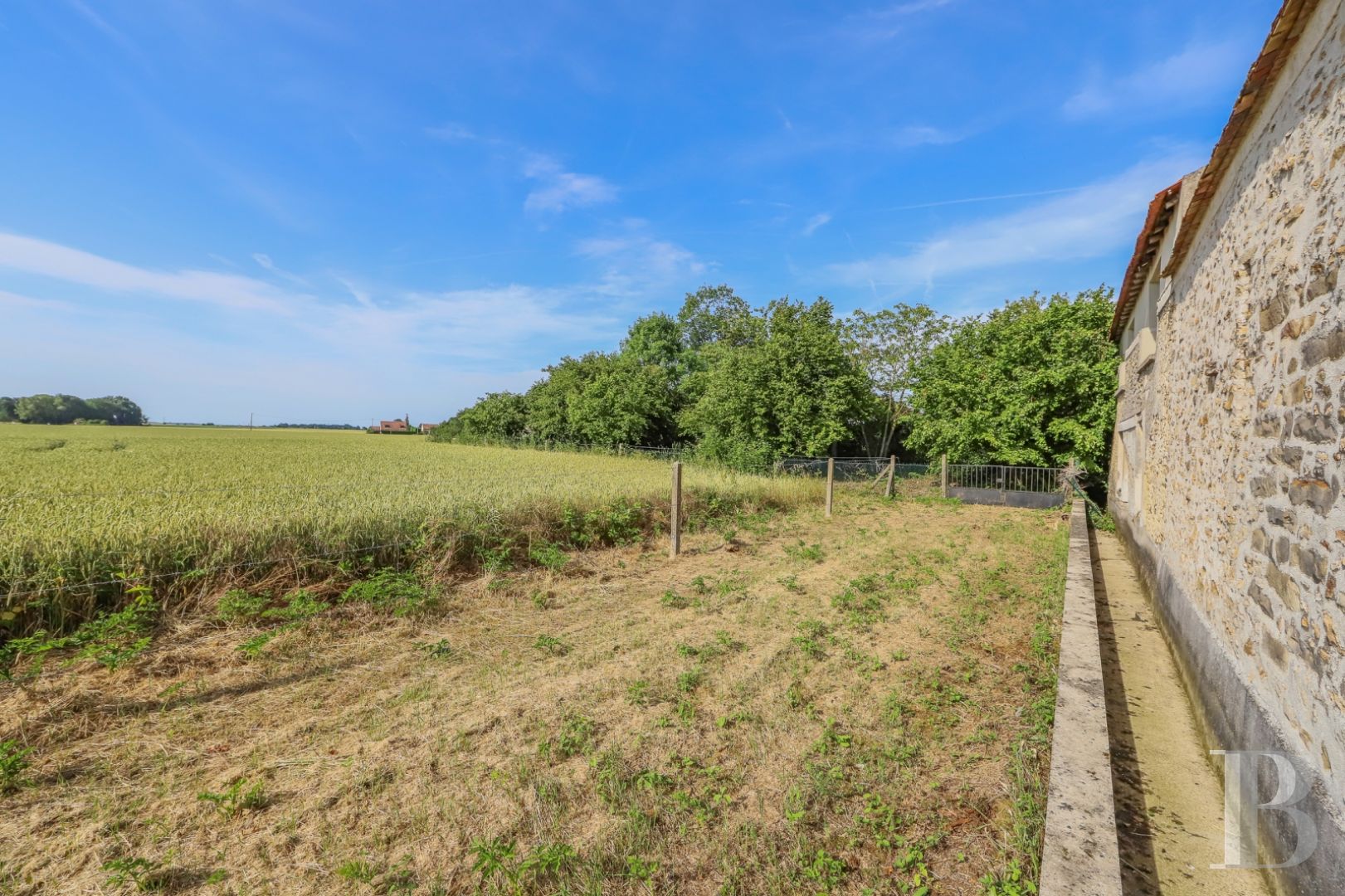 Farms for sale seineetmarne department Melun in France