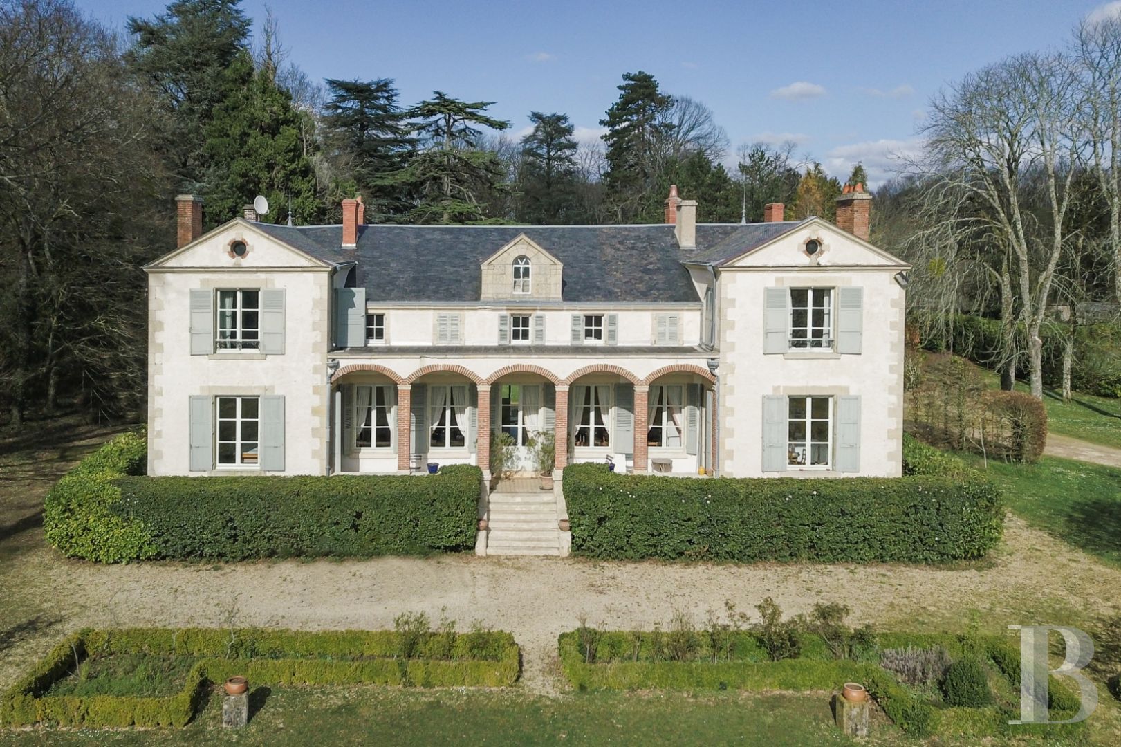 château à vendre bourgogne nievre proche de la charite sur loire château à vendre bourgogne nievre proche de la charite sur loire
