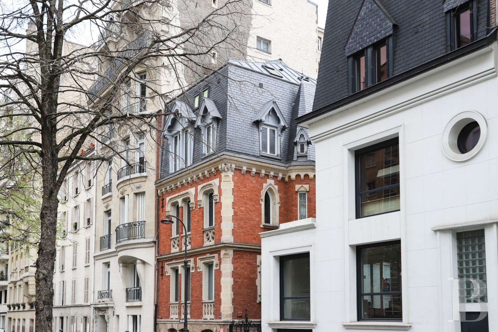 Mansion houses for sale paris 16th district in France