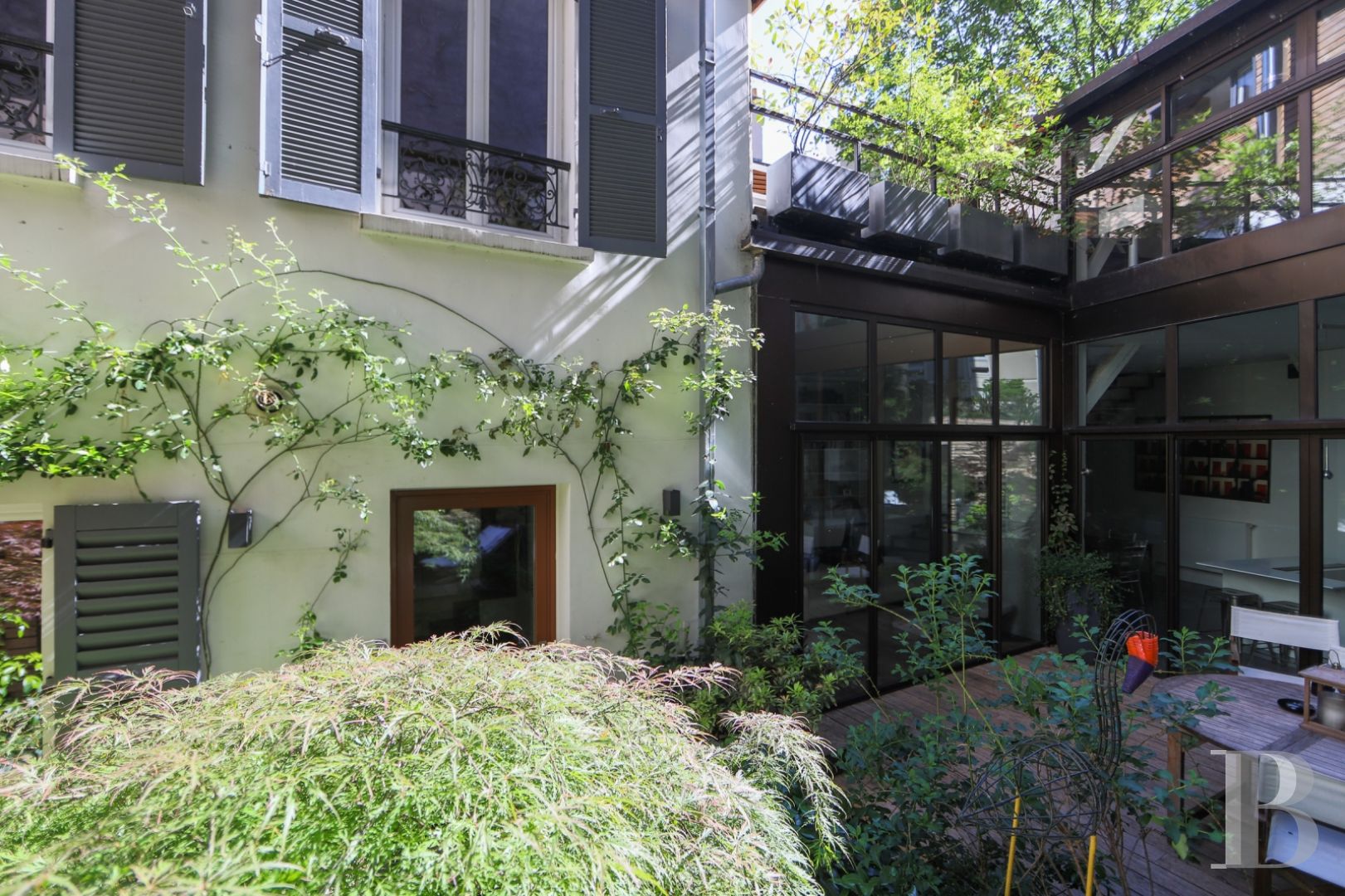 Houses for sale Montmartre in France