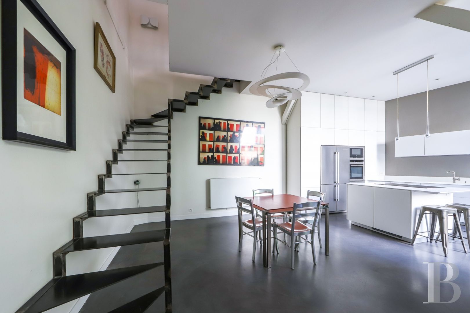 Houses for sale Montmartre in France