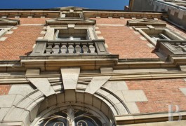 properties in town for sale - center-val-de-loire - In the centre of Orl&eacute;ans� historic area,-mansion house 
