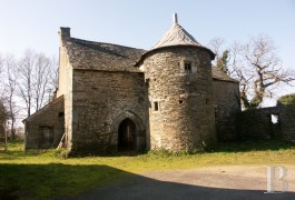 Ruins for sale - brittany - In Morbihan, an early 16th century manor house awaiting restoration