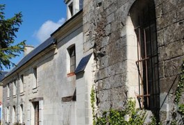 Character houses for sale - pays-de-loire - In the Anjou region, an 11th century church and chapel transformed into a house