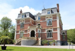 Residences for sale - north - An early 20th century,
large, luxurious home in 7 ha just 20 minutes from Lille