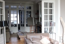 les biens en ville &agrave; vendre - nord-pas-de-calais - Lille Centre,-maison de ma&icirc;tre fin 19e si&egrave;cle et son jardin