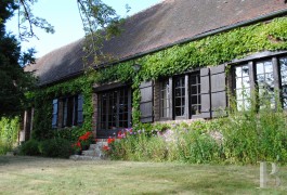 Character houses for sale - upper-normandy - An old brick and half-timbered house
in Upper Normandy