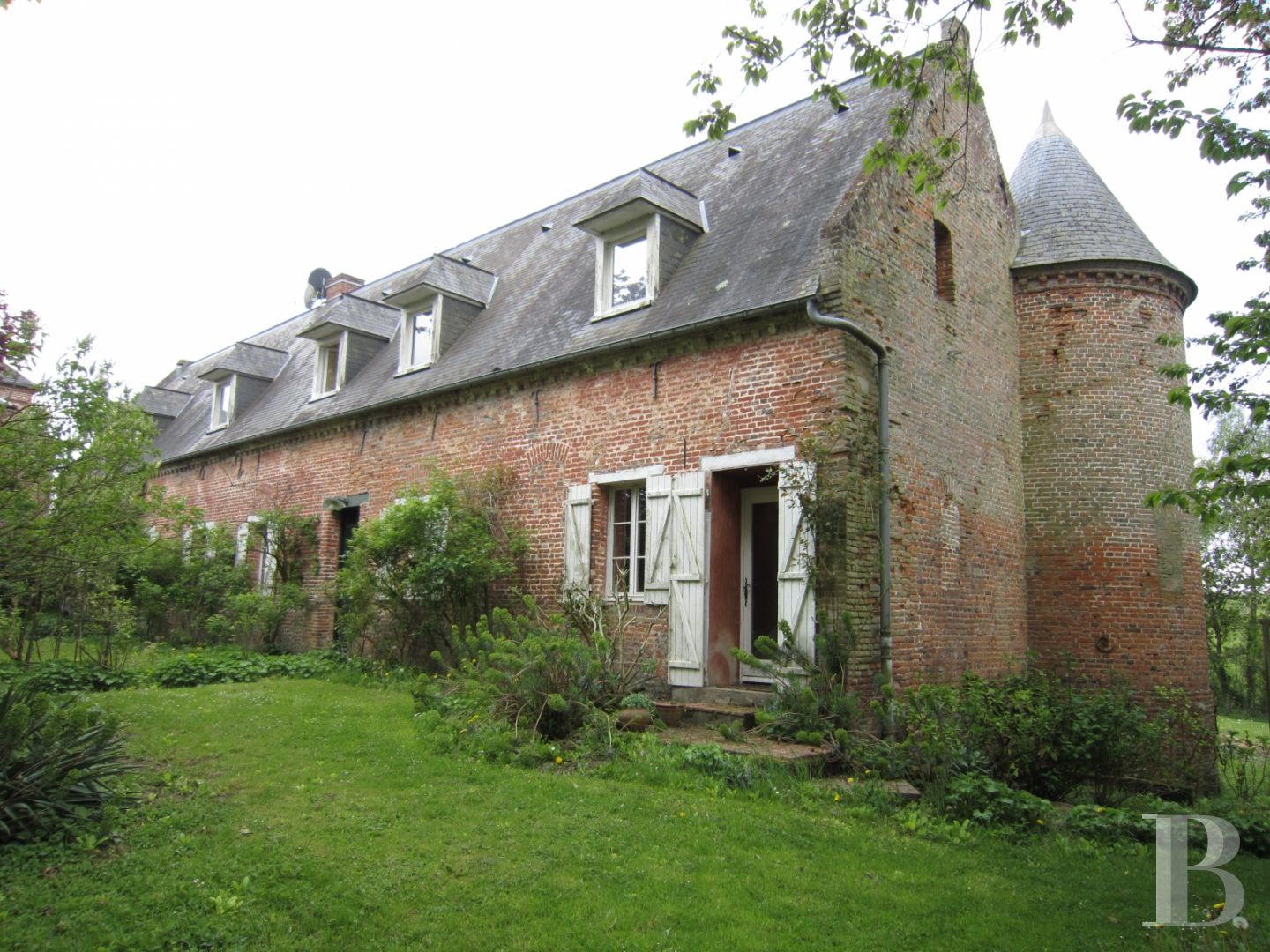 Maison A Vendre Belgique Frontiere Francaise À 120 km de Paris, en pays de Bray, un manoir du 17ème siècle et sa