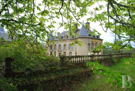 les monuments historiques &agrave; vendre - champagne-ardennes - Proche Belgique, maison forte du 11&egrave;me au 19&egrave;me S. inscrite MH, d&eacute;pendances et parc
