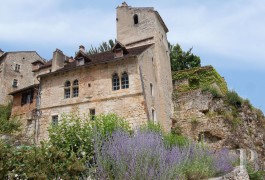 Character houses for sale - midi-pyrenees - In Saint-Cirq Lapopie, house of the 12th and 13th C.,
Andr&eacute; Breton former residence 